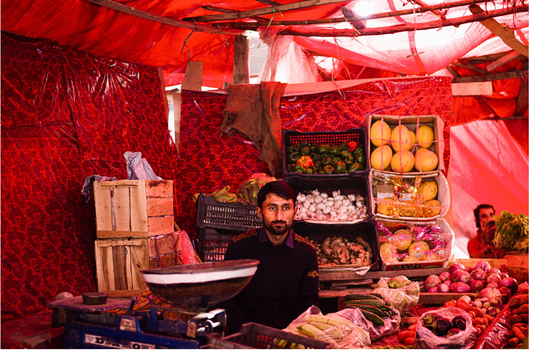 Pakistan Street Market by Tran Thanh Thao